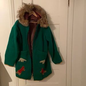 Green Inuvialuktun parka.  Size 39 (L)
